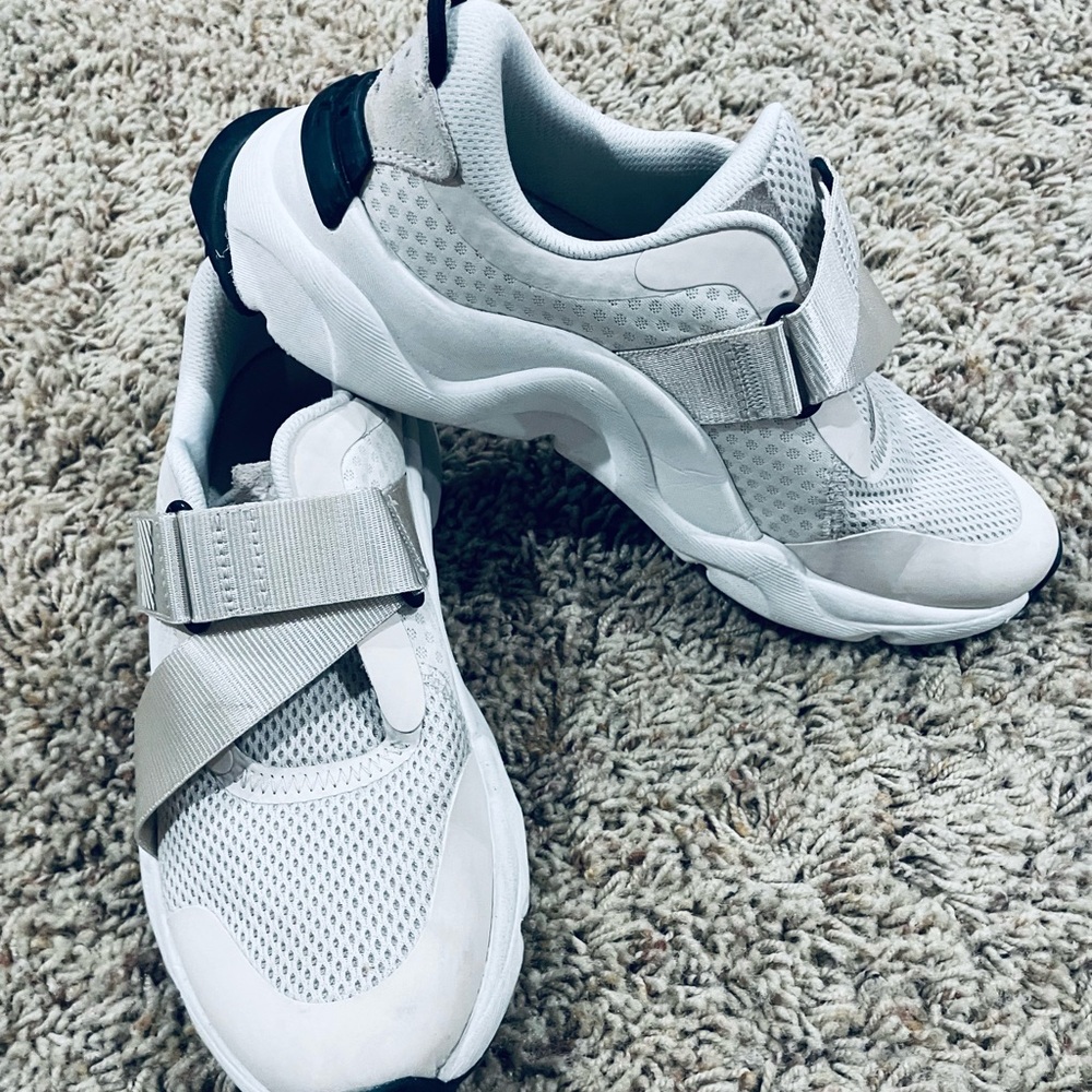 Sorel Cream and Black Sneakers with Velcro Closure